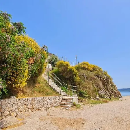 Apartments Nicolas - Beach & Sea 10M Away - Amazing Sea View! Rtina Exterior photo
