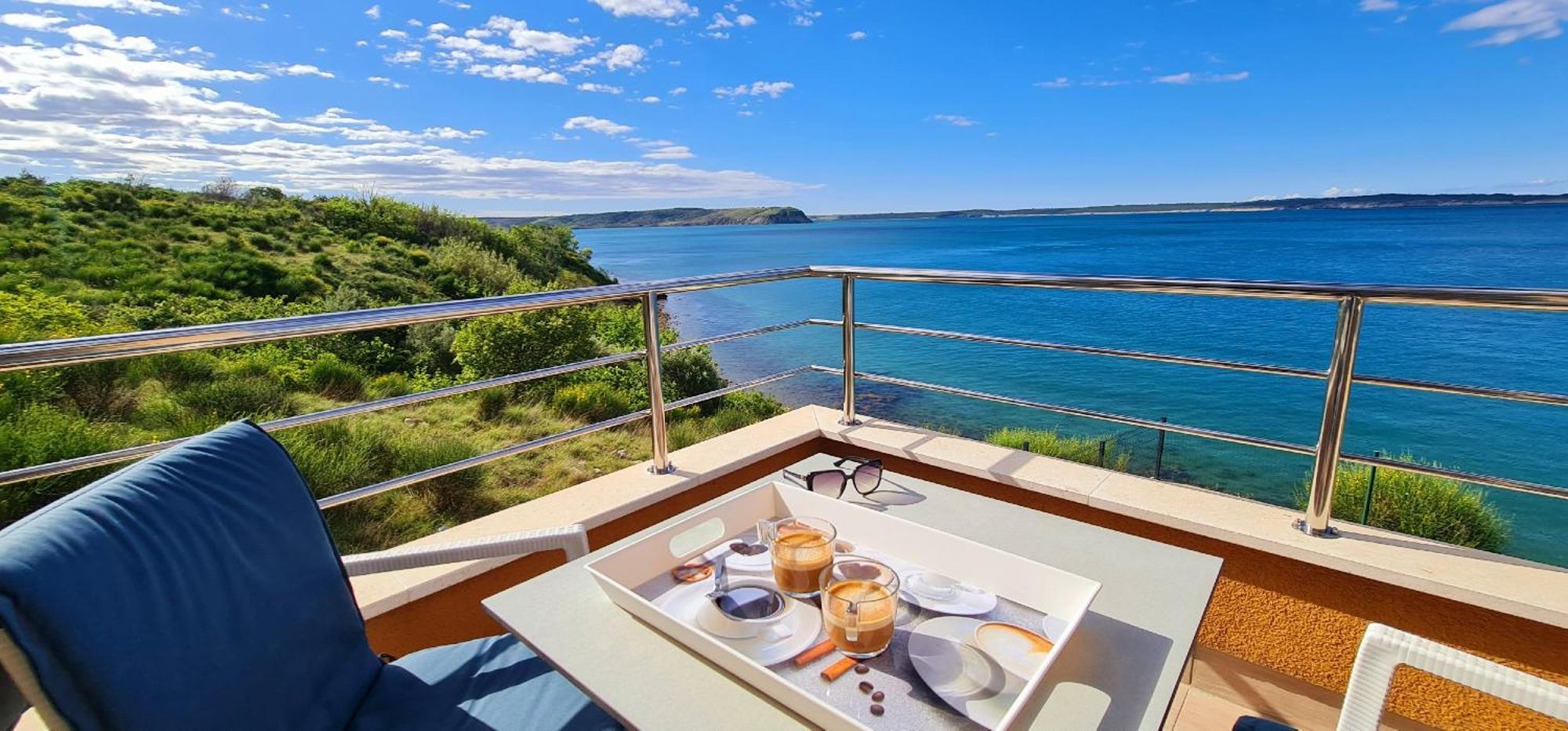Nicolas - & Sea 10m Away - Amazing Sea View! Apartment *